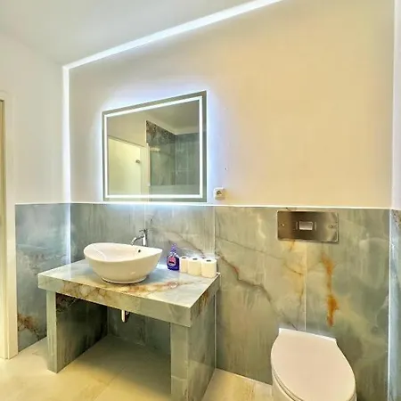 Villa Frankfurt East Family House *